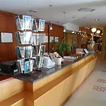 Rey Arturo Burgos Szálloda Villagonzalo-Pedernales