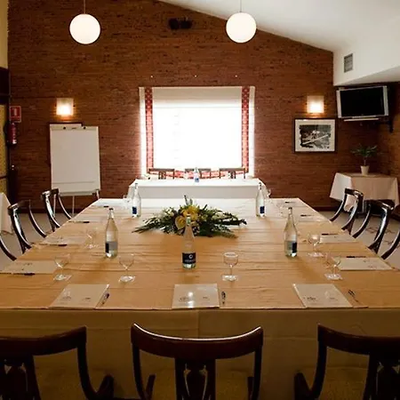 Hotel Rey Arturo Burgos 3*
