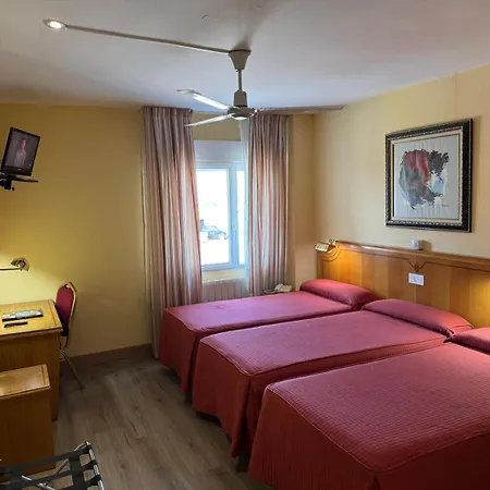 Rey Arturo Burgos Hotel