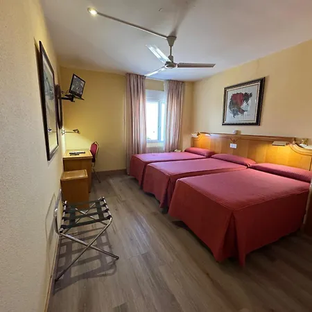 Rey Arturo Burgos Hotel 3*