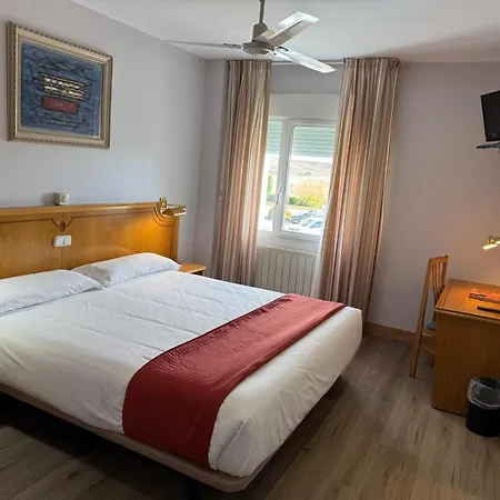 Hotel Rey Arturo Burgos 3*