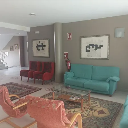Rey Arturo Burgos Hotel