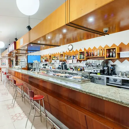 Hotel Rey Arturo Burgos Villagonzalo Pedernales