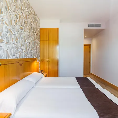 Rey Arturo Burgos Villagonzalo Pedernales