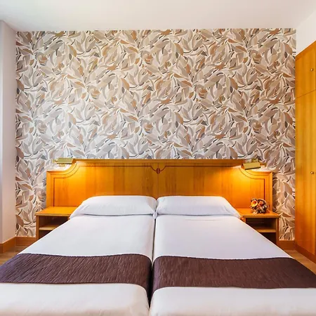 Hotel Rey Arturo Burgos 3*