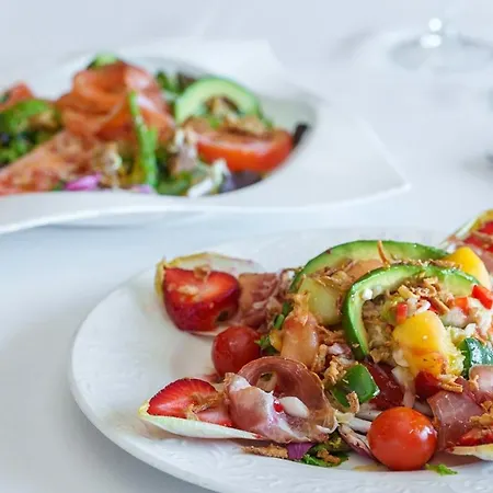 Hotel Rey Arturo Burgos Villagonzalo Pedernales