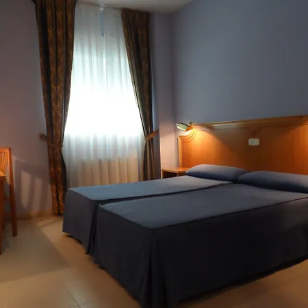 Rey Arturo Burgos Villagonzalo Pedernales