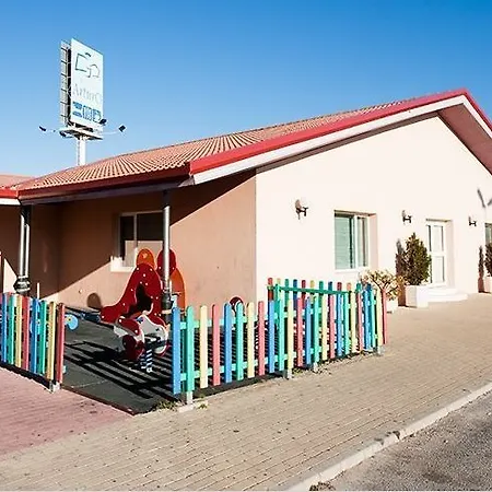 Rey Arturo Burgos Hotel Villagonzalo Pedernales
