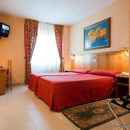 Hotel Rey Arturo Burgos Villagonzalo Pedernales