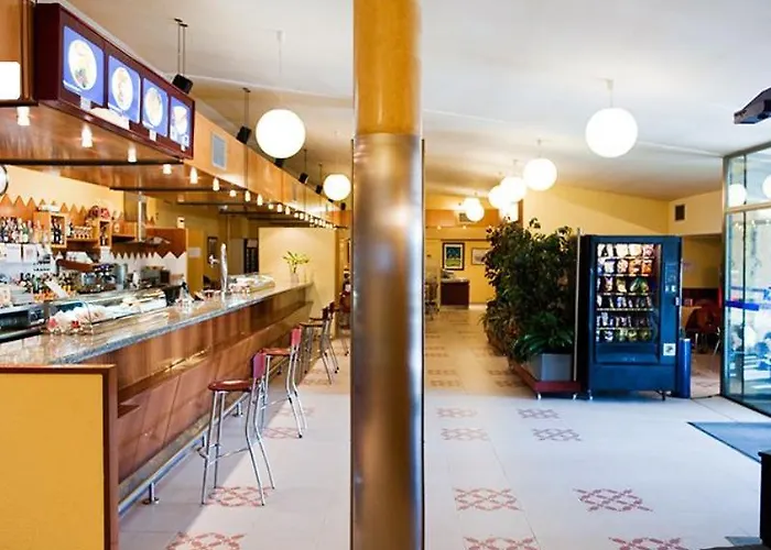 Отель Rey Arturo Burgos