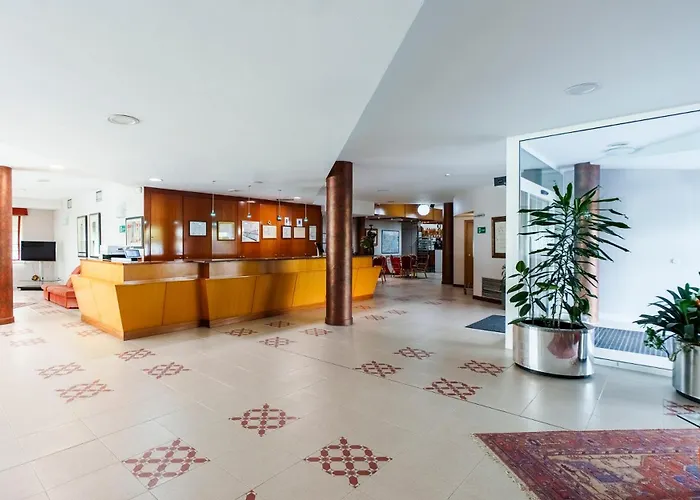 Rey Arturo Burgos 3*