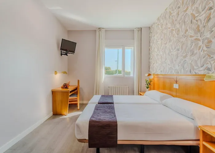 Отель Rey Arturo Burgos Villagonzalo Pedernales