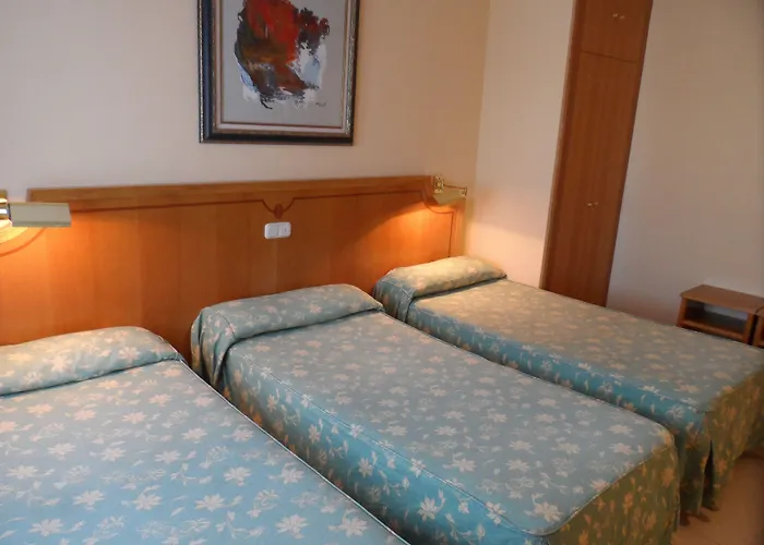 Rey Arturo Burgos Отель