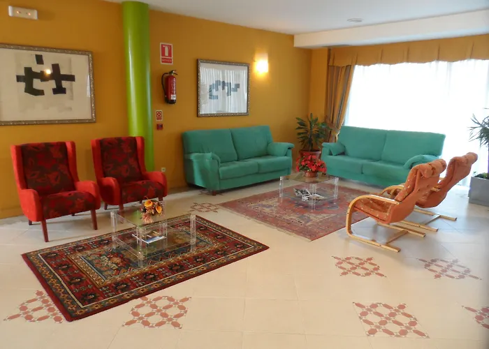 Отель Rey Arturo Burgos 3*