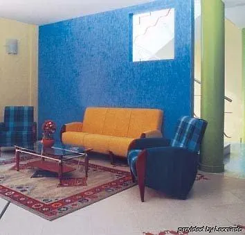 Rey Arturo Burgos 3*