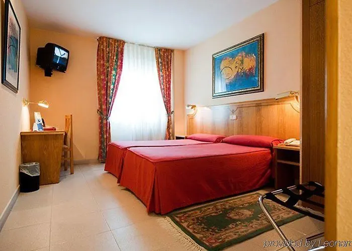 Отель Rey Arturo Burgos Villagonzalo Pedernales